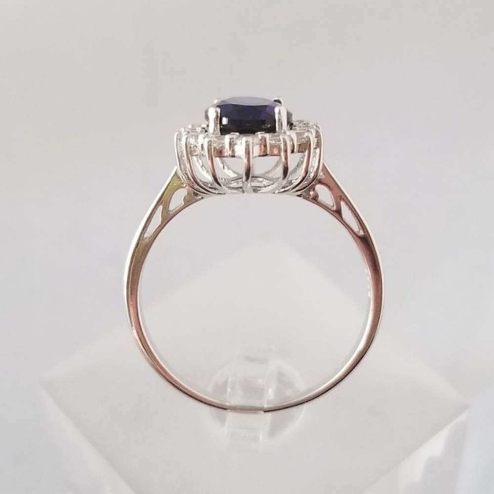 That Sapphire Ring - Picture 4 of 8